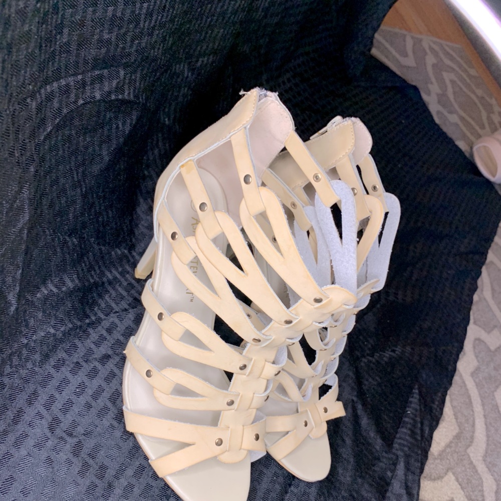 Ashley Stewart high heels brand new with out tags